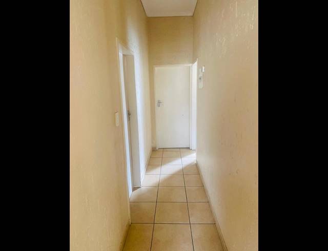 3 BEDROOM TOWNHOUSE FOR SALE IN ORMONDE VIEW